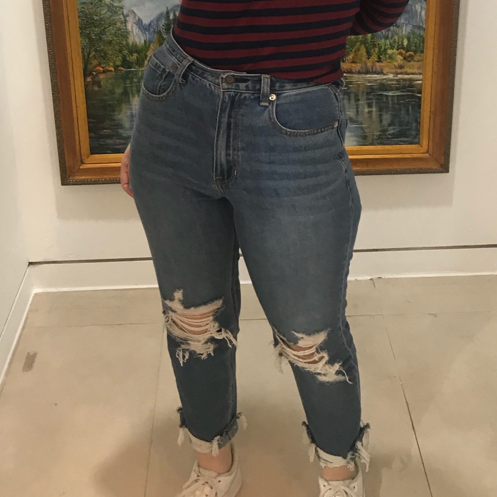 American Eagle Distressed Mom Jeans